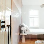 Luxury Apartment, Bathtub View To The Main Square * Cluj-Napoca