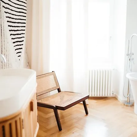 Luxury Apartment, Bathtub View To The Main Square Lägenhet