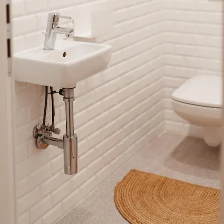 Luxury Apartment, Bathtub View To The Main Square *