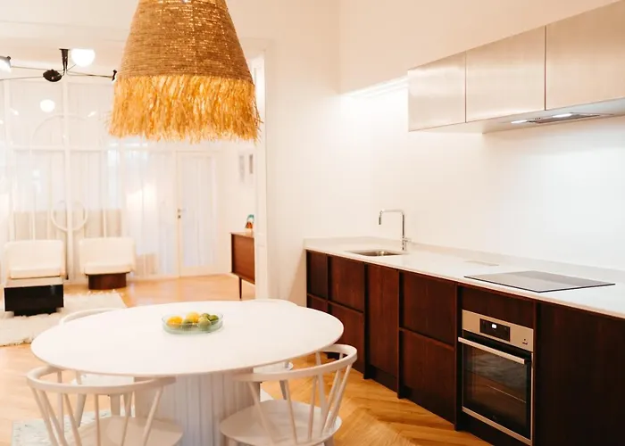 Luxury Apartment, Bathtub View To The Main Square Διαμέρισμα *