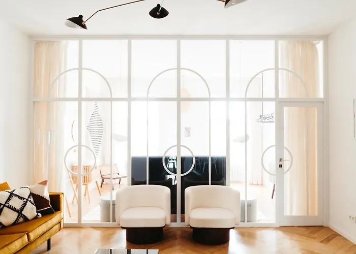 Luxury Apartment, Bathtub View To The Main Square Διαμέρισμα Κλουζ-Ναπόκα